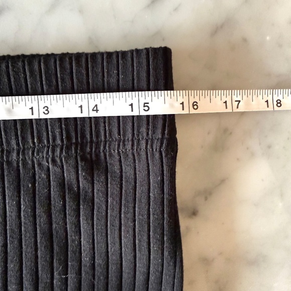 NWT Rails Angie Ribbed Midi Skirt | Women’s L | Black Stretch Knit Quiet Luxury - Picture 8 of 9